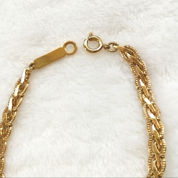 Bandolino Goldtone Braid Link Bracelet NWT - Picture 3 of 5